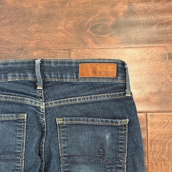 Levi's Denizen Modern Boot Cut Jeans Dark Wash Denim, Women’s size 2 - Picture 9 of 9